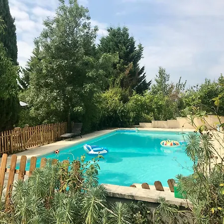 De Charme à La Campagne Hébergement de vacances Lusignan-Petit