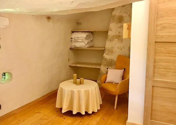 De Charme A La Campagne Lusignan-Petit